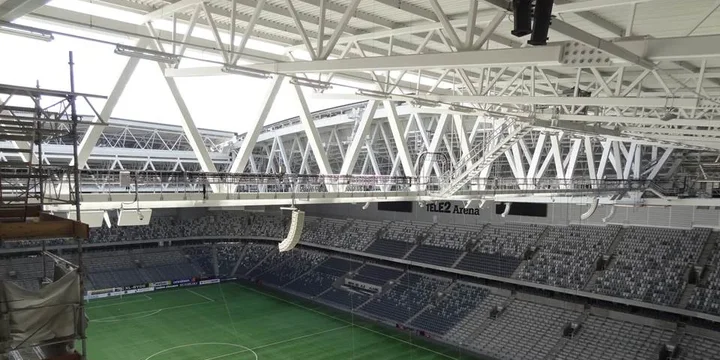 Takstomme av stål i fackverkskonstruktion, Tele2 Arena